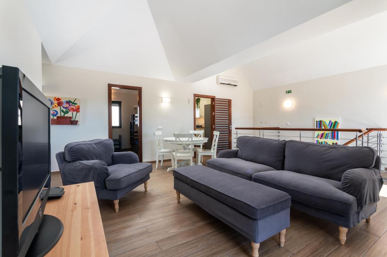 Appartement House In Elite Residential Area Of *