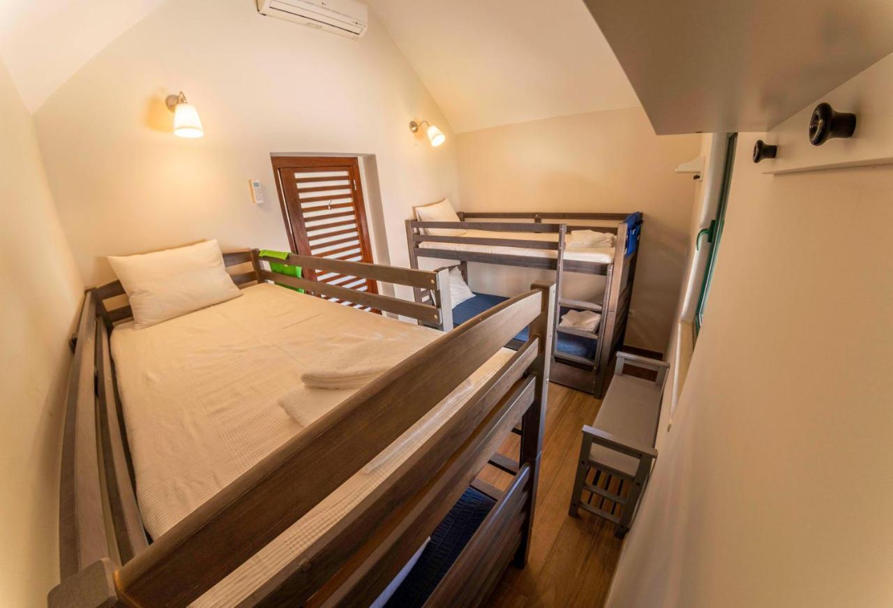 House In Elite Residential Area Of Appartement